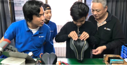 Practical Workshop: Leather-Wrapping Process